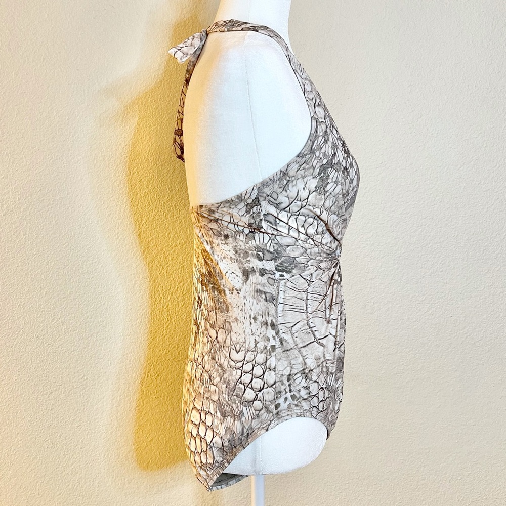 Contours By Coco Reef size 14 / 38C - Picture 2 of 9